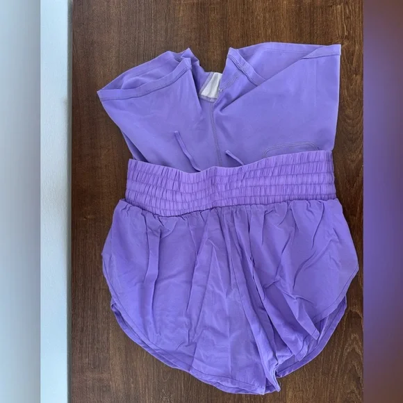 Light purple flowy liner shorts (right) - Picture 5 of 8